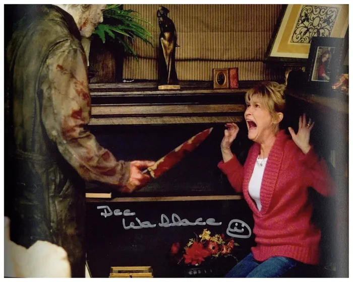 Dee Wallace Signed 8×10 Photo Rob Zombie Halloween Autographed JSA COA