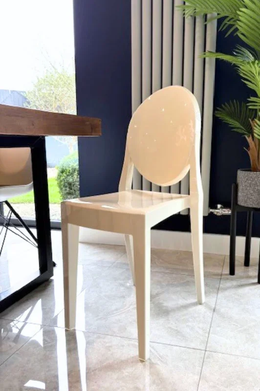 Ghost Style Plastic Victoria Dining Chair