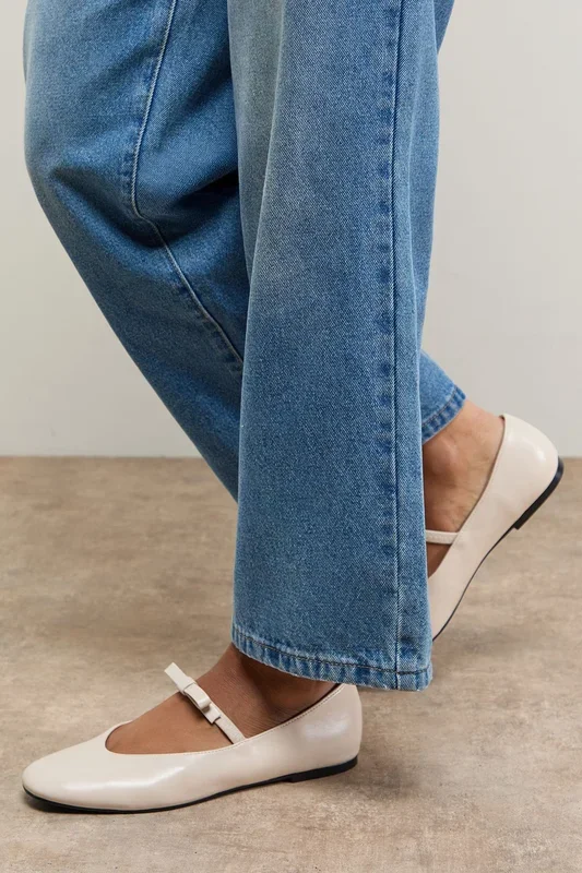 Pippin Bow Detail Mary Jane Ballet Pumps