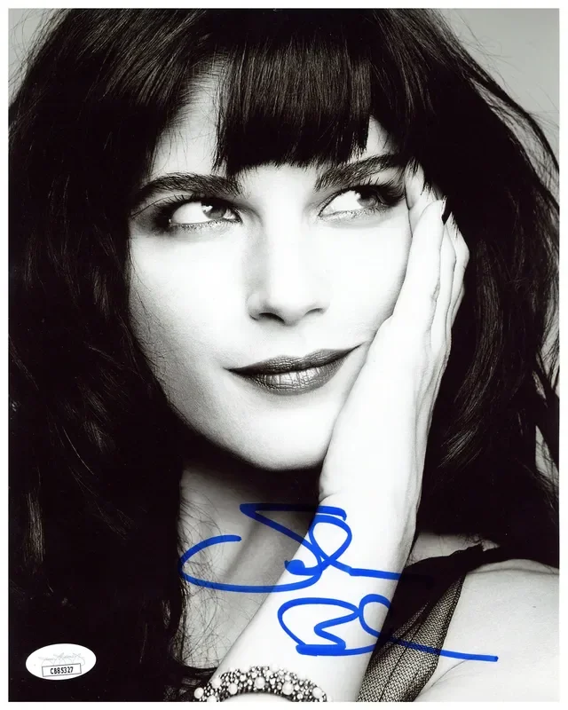Selma Blair Signed 8×10 Photo Hellboy Liz Sherman Autographed JSA COA