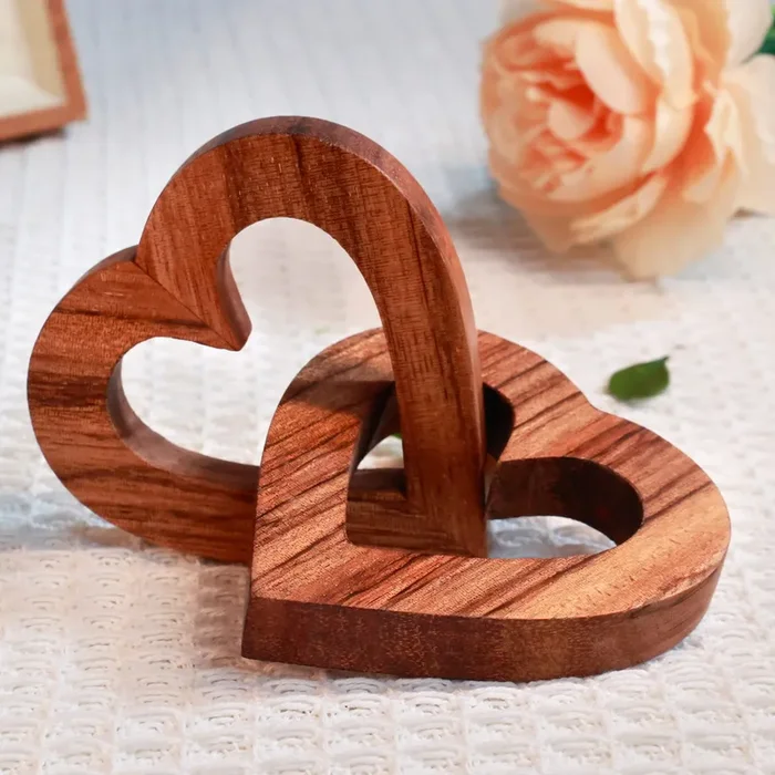 Valentine’s Day Romantic Heart Gifts for Her, Handmade Wood Hearts Shape for Couple Wife Husband Wedding Anniversary Birthday Present (Linked Hearts